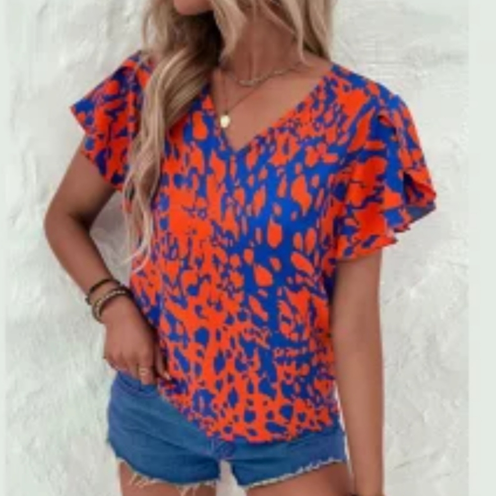 WOMANS TOP